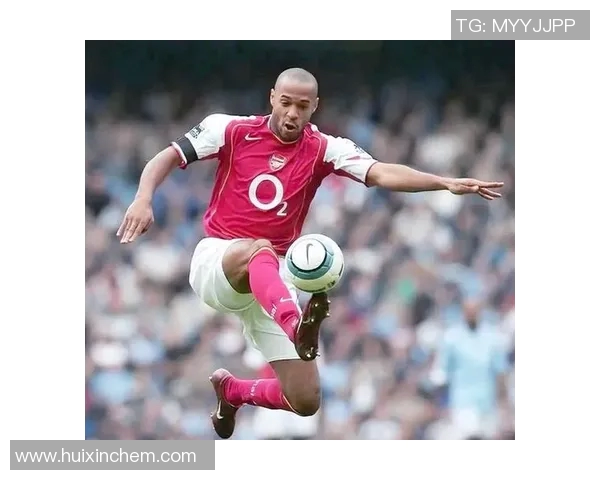 欧洲足球明星的传奇故事与他们在绿茵场上的辉煌成就揭秘